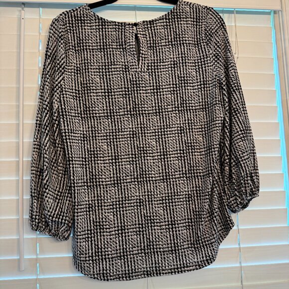 Adrianna Pappell Black & Grey Plaid Cinched Long Bubble Sleeve (Size: M) - Picture 4 of 4